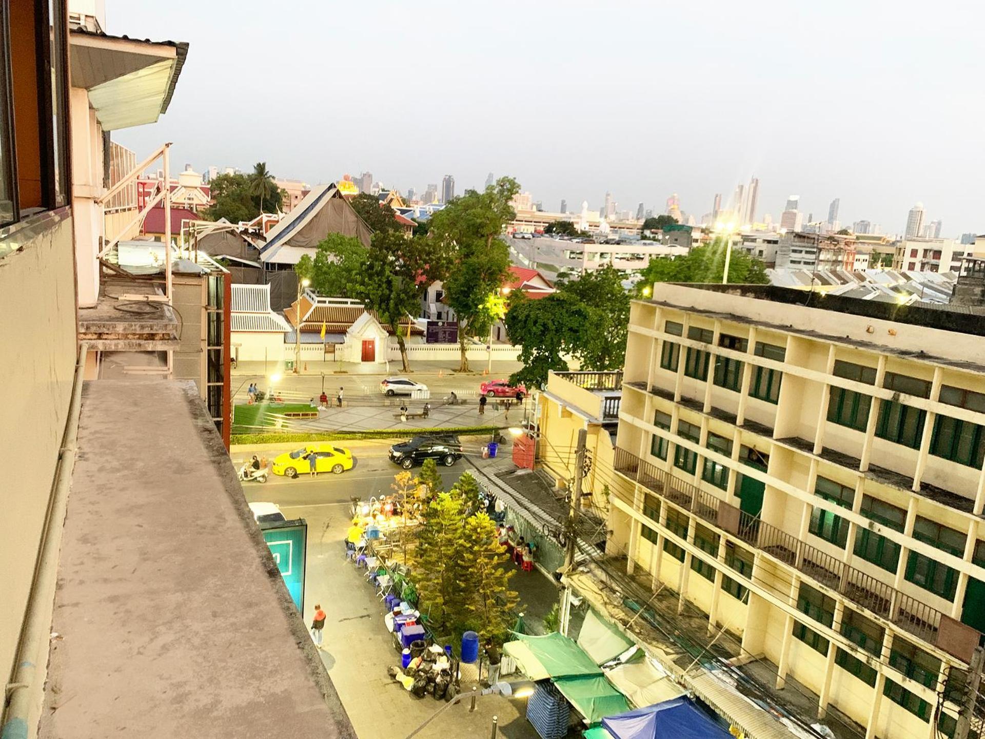 Susu Khaosan Hostel Bangkok Exterior photo