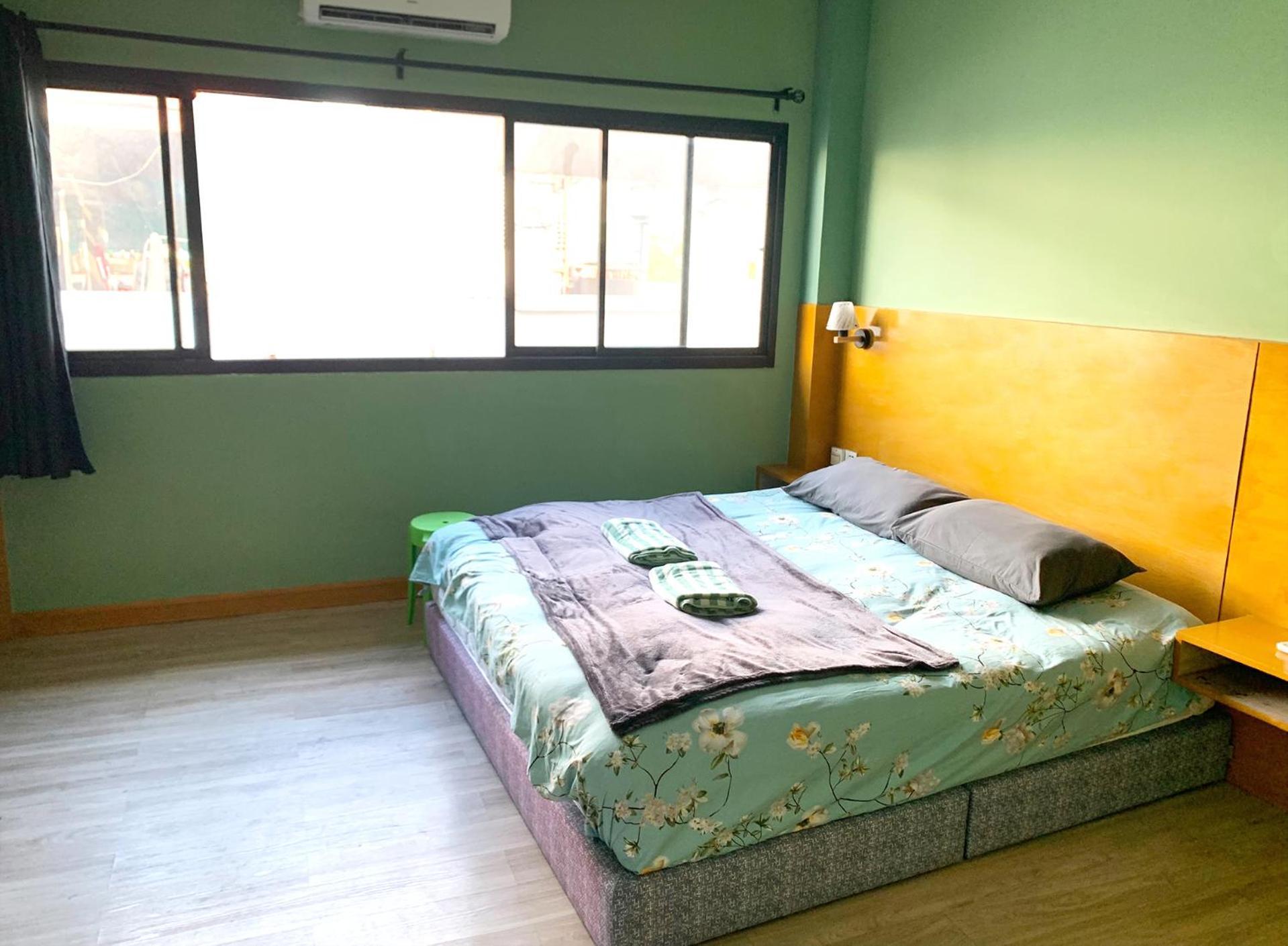 Susu Khaosan Hostel Bangkok Exterior photo